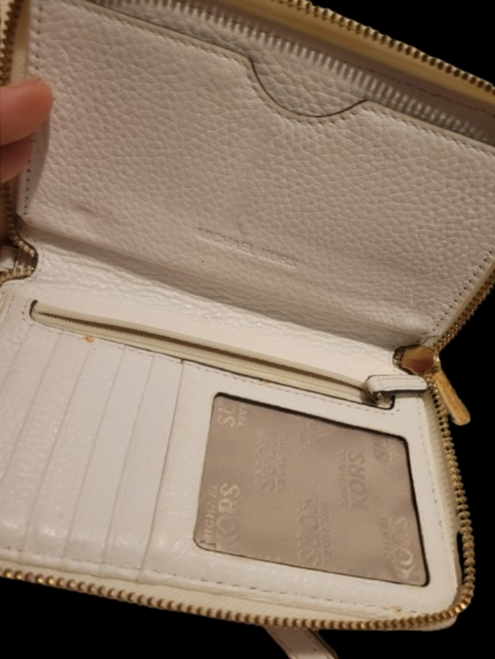 Michael Kors Cream Jet Set Travel Wristlet Wallet - Picture 6 of 6